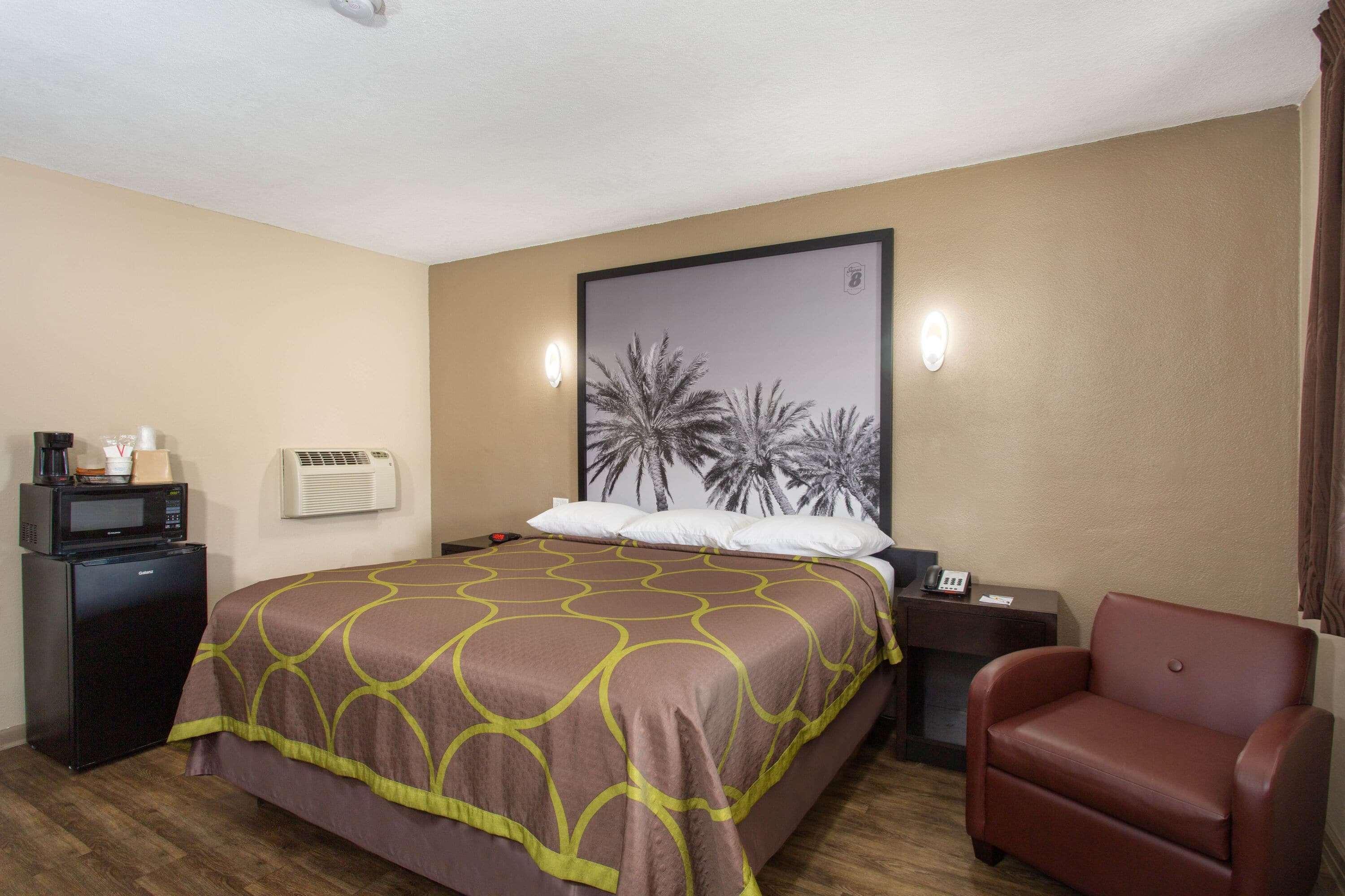 Super 8 By Wyndham Pensacola Nas Area Μοτέλ Beach Haven Εξωτερικό φωτογραφία