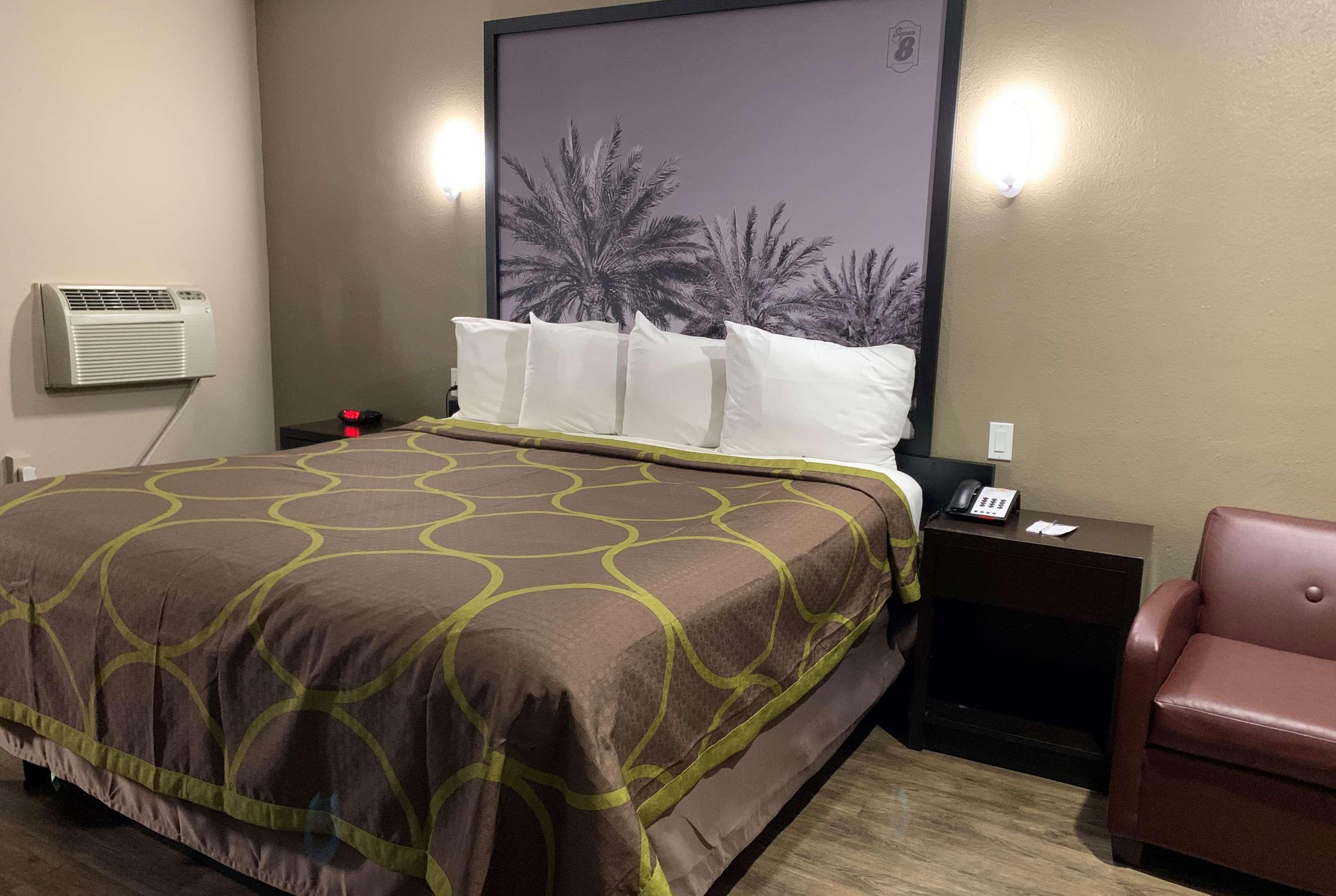 Super 8 By Wyndham Pensacola Nas Area Μοτέλ Beach Haven Εξωτερικό φωτογραφία